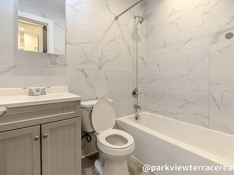1257 Rogers Ave #4A — Photo 5