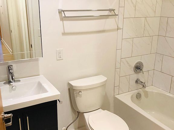5th image of 418 N 25th St APT 340