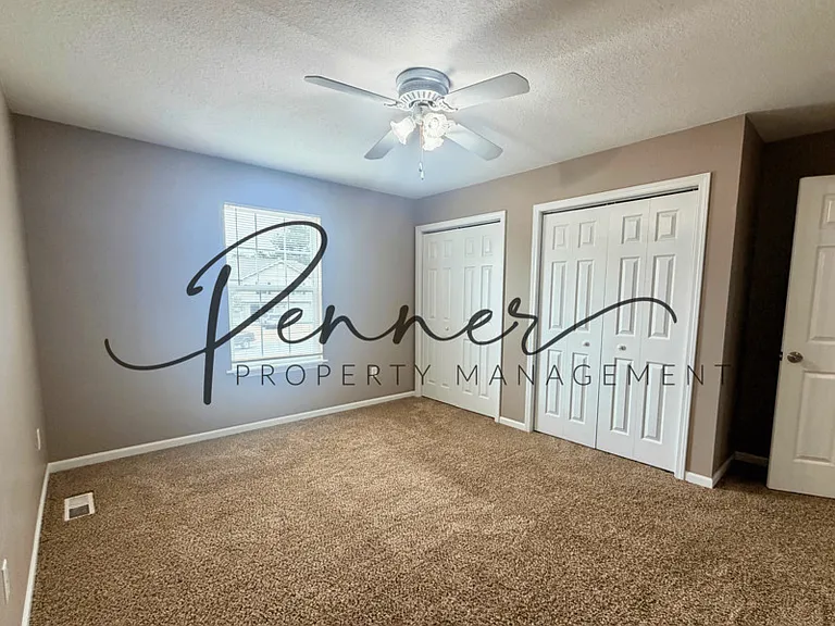 1015 NW Willow Dr — Photo 7