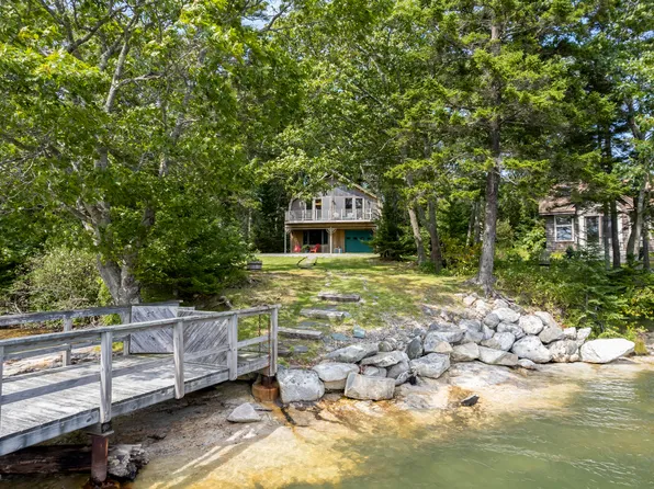 1232 Back Cove Rd, Waldoboro, ME 04572