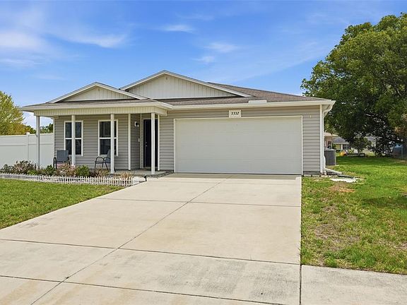 3rd image of 3332 Lambert Ave
