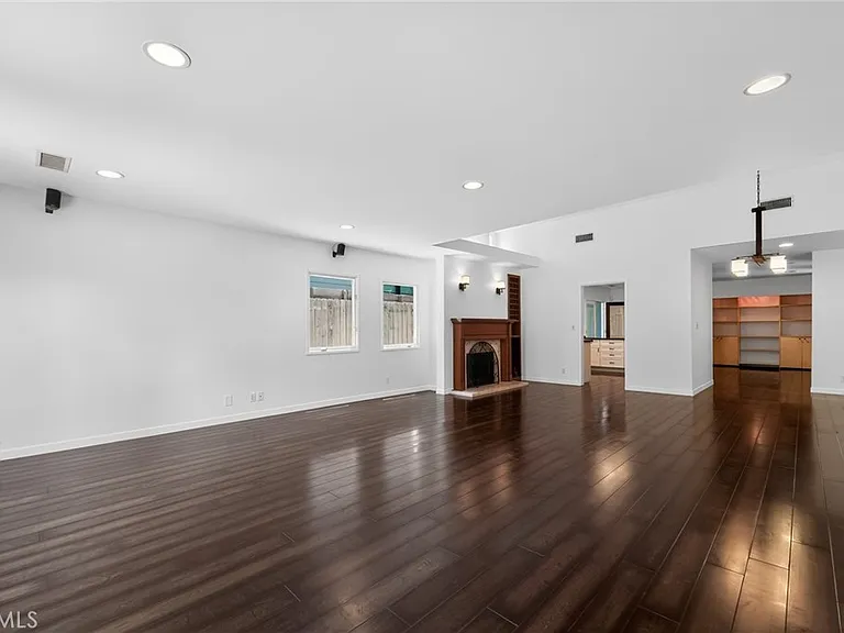 13047 Dickens St — Photo 7