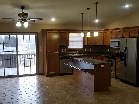 3rd image of 1739 Morgan Ct