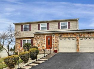 2742 Keystone Dr, Harrisburg, PA 17112