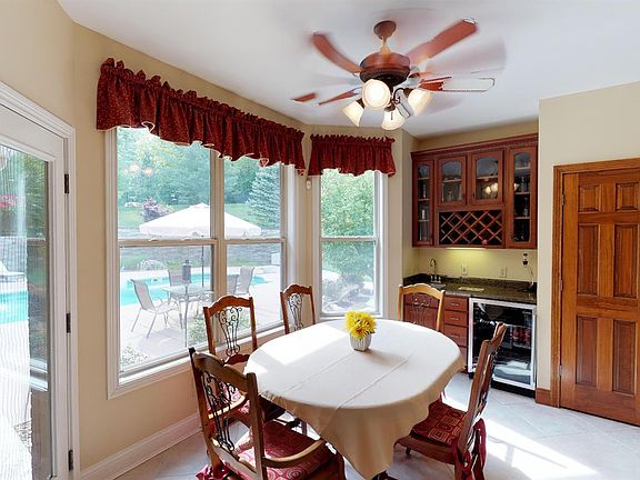 5th image of 10028 Indian Walk Dr