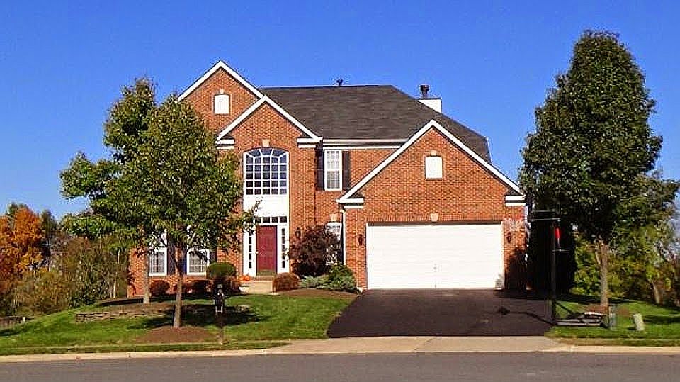 2nd image of 42846 Champney Ct