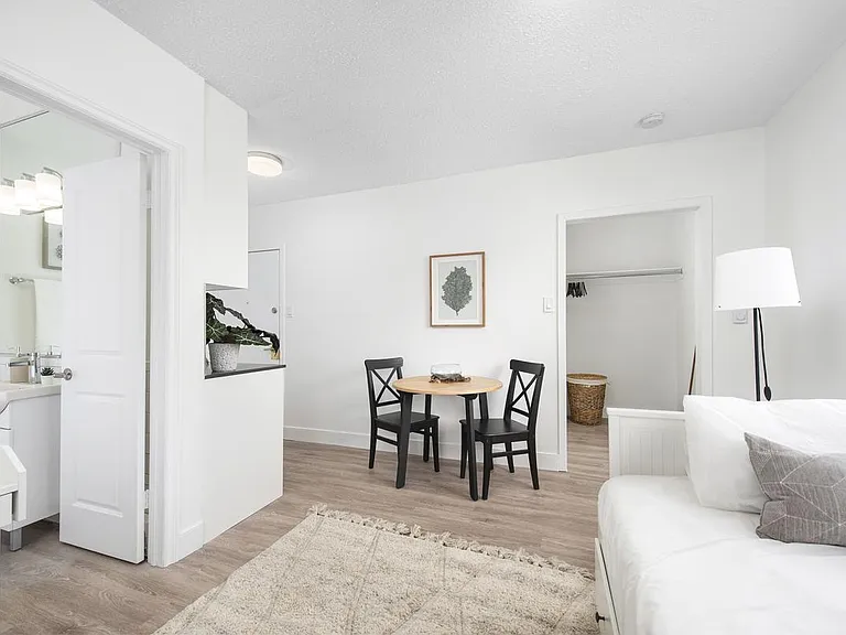 5 Glenavon Rd #B5 — Photo 22