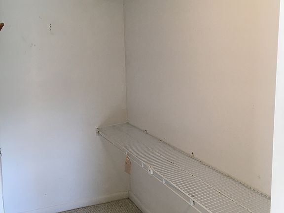 5th image of 764 Village Cir APT 222