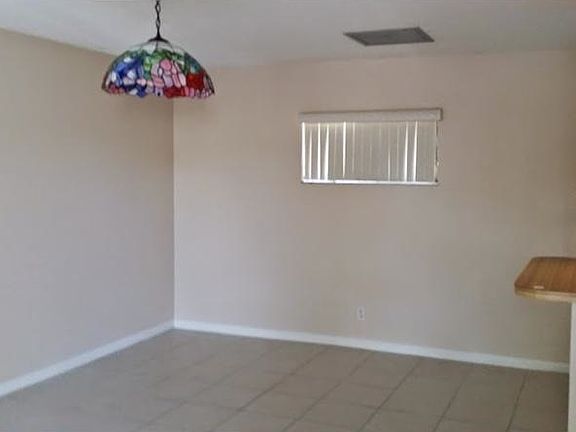 3rd image of 4 Crossings Cir APT F