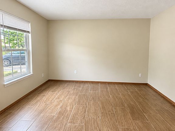 3rd image of 2210 E Macs Ct #4