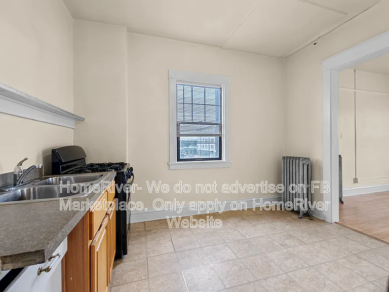 1911 N Monroe St #D — Photo 8