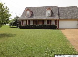 6795 Goodman Rd W, Walls, MS 38680