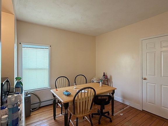 4th image of 582 Cambridge St