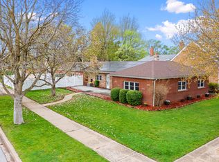 3850 W 93rd St, Evergreen Park, IL 60805