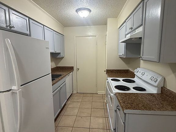 3rd image of 8445 Governor Dr APT D