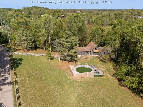 34 Thoroughbred Rd, Scott Depot, WV 25560