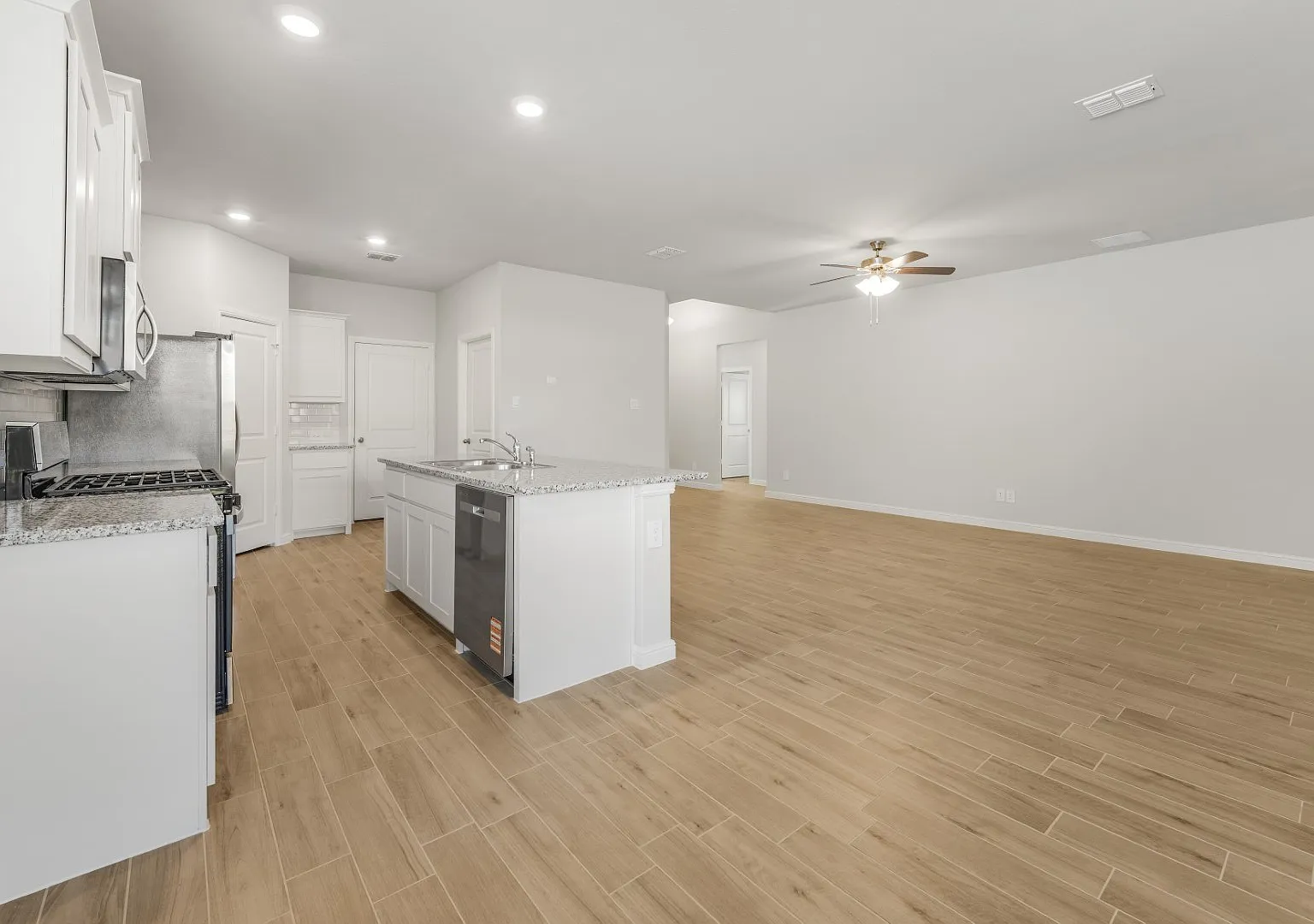 109 Bermuda Place — Photo 3