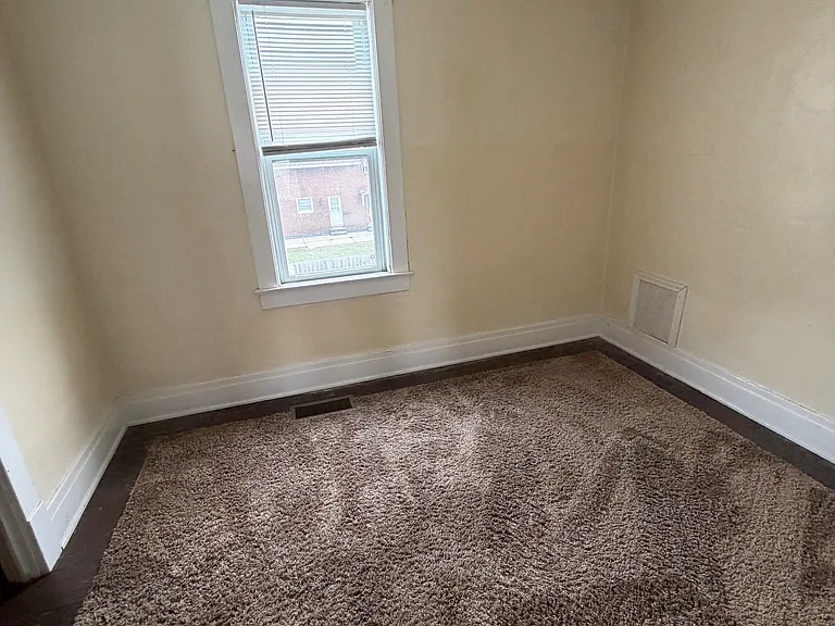 178 Center St — Photo 6