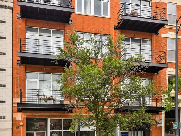 1344 W Madison St #201, Chicago, IL 60607