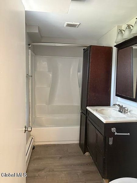 5th image of 2316 4th Avenue