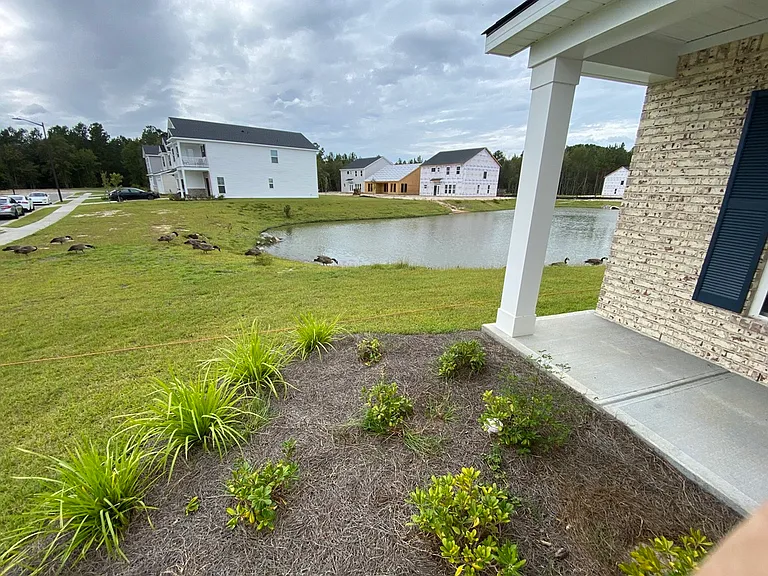16 Roxbury Dr — Photo 5