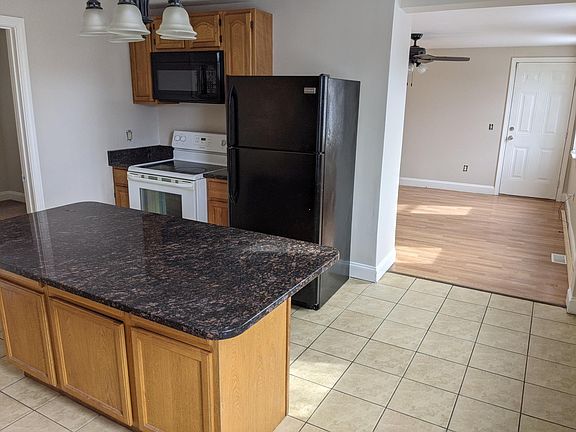 2nd image of 34 Bowdoin St APT 1