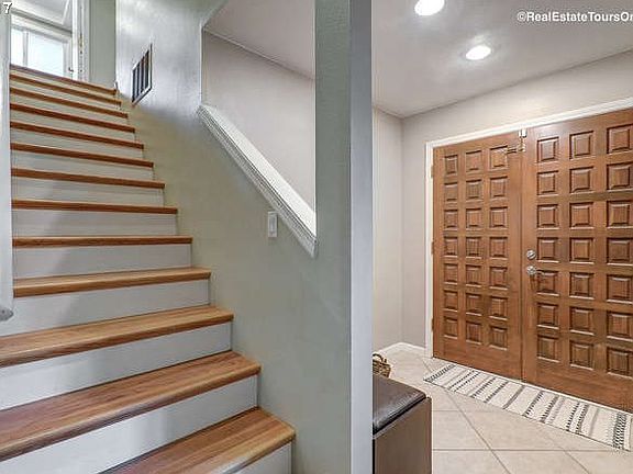 2nd image of 3825 SE Madsen Ct