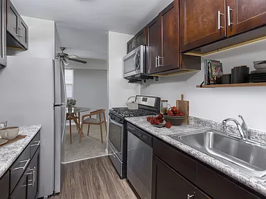 Holly Court Apartment Homes