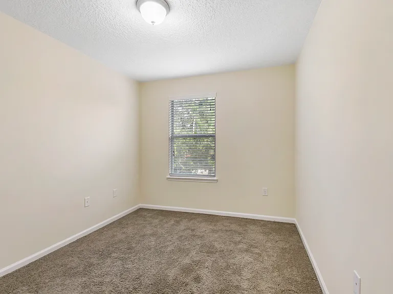266 Moultrie Village Ln — Photo 16