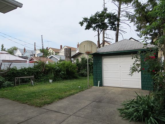 5th image of 442 N Parker Ave