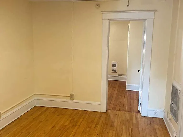 10 1/2 N Winooski Ave #1 — Photo 3
