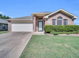 1417 Misty Meadow Dr, Midlothian, TX 76065