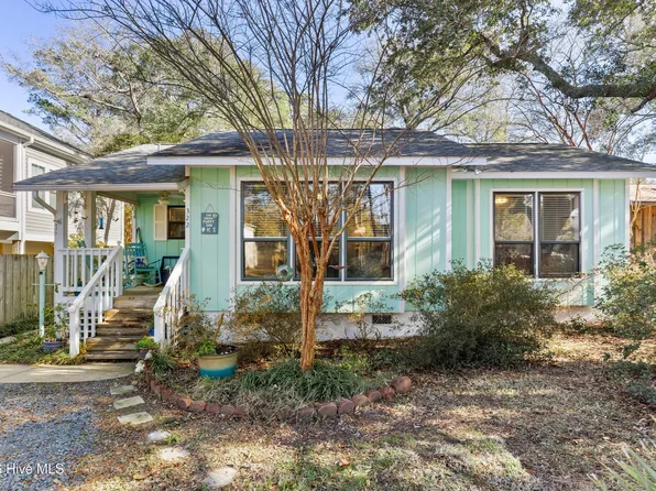 322 NE 48th Street, Oak Island, NC 28465