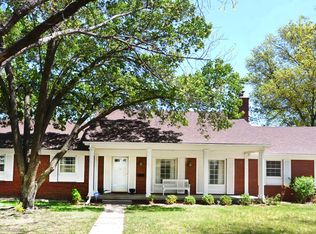 508 N Saint James Pl, Wichita, KS 67206