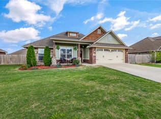 1703 Higgins St, Pea Ridge, AR 72751