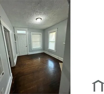 1555 W 7th St — Photo 9