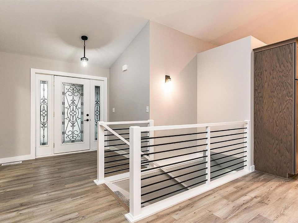 428 Council St, Anamosa, IA 52205 MLS 2300546 Zillow