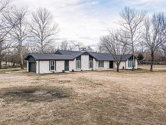 2nd image of 143 Emery Ln