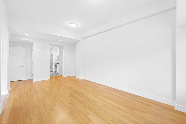 Rented by Mirador Real Estate | media 4