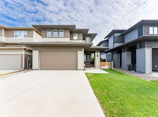 437 S Devonia Way W, Lethbridge, AB T1J 5J7