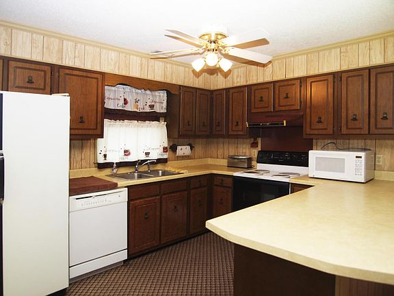4th image of 106 Joel Ln