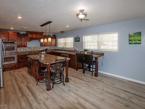 2nd image of 501 Palo Duro Dr