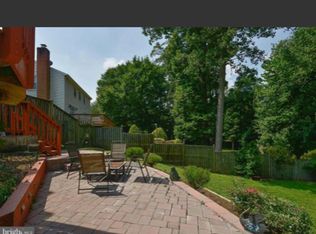 3246 Holly Berry Ct, Falls Church, VA 22042