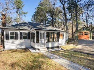 6 Meeting House Hill Rd, Dover, MA, 02030