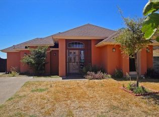709 Wolf Creek Dr, Laredo, TX 78045