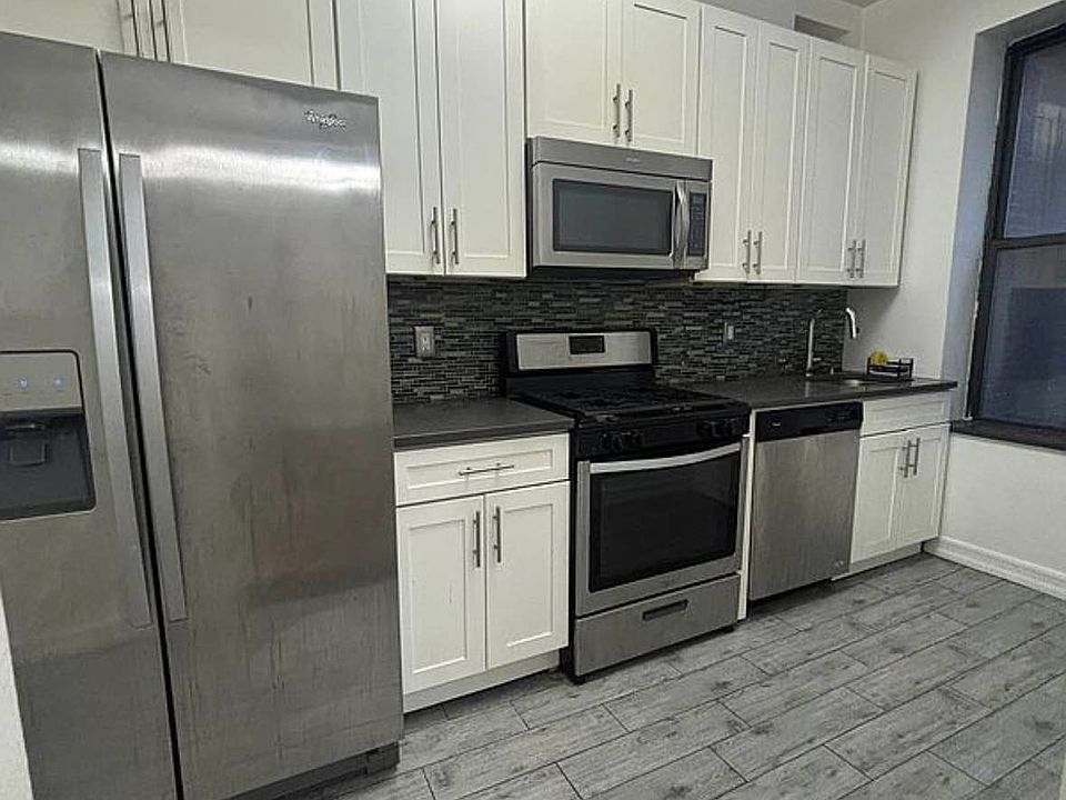 1st image of 162 W 54th St APT 3E