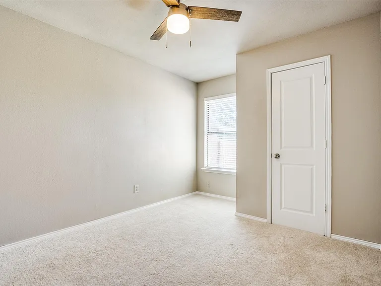 1736 Wheat Field Dr — Photo 18