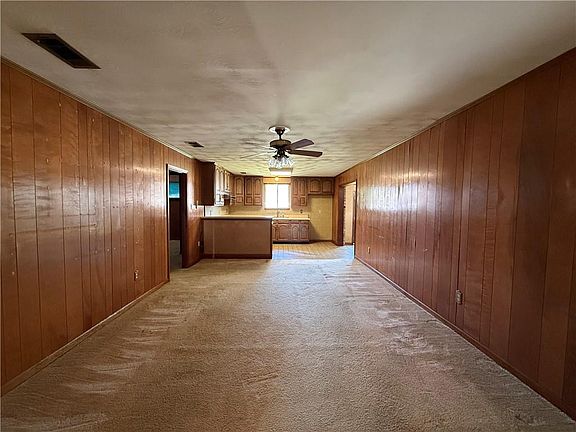 5th image of 1720 Carnation Ave