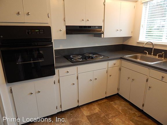 5th image of 509 12th Ave SE
