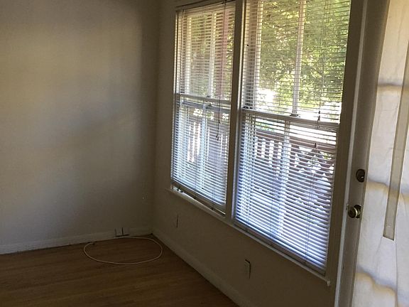 4th image of 602 S Dunsmuir Ave APT 2